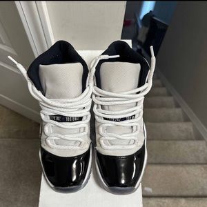 2018 Air Jordan 11 retro GS Concord